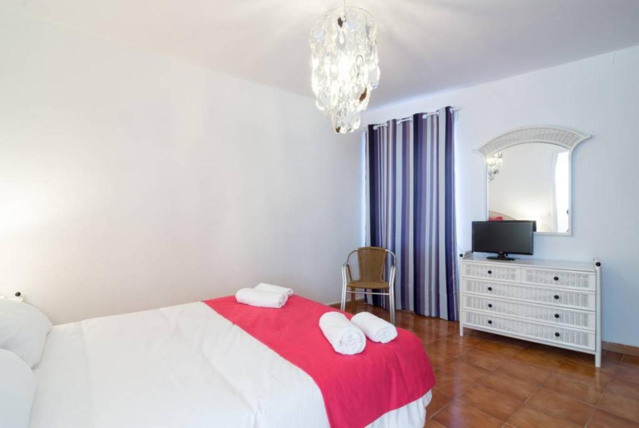 Apartamentos Bolsa Larios Малага Экстерьер фото