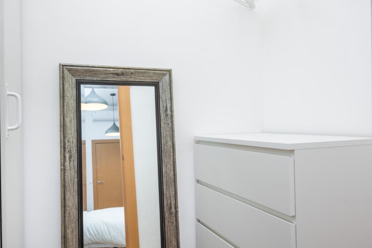 Apartamentos Bolsa Larios Малага Экстерьер фото
