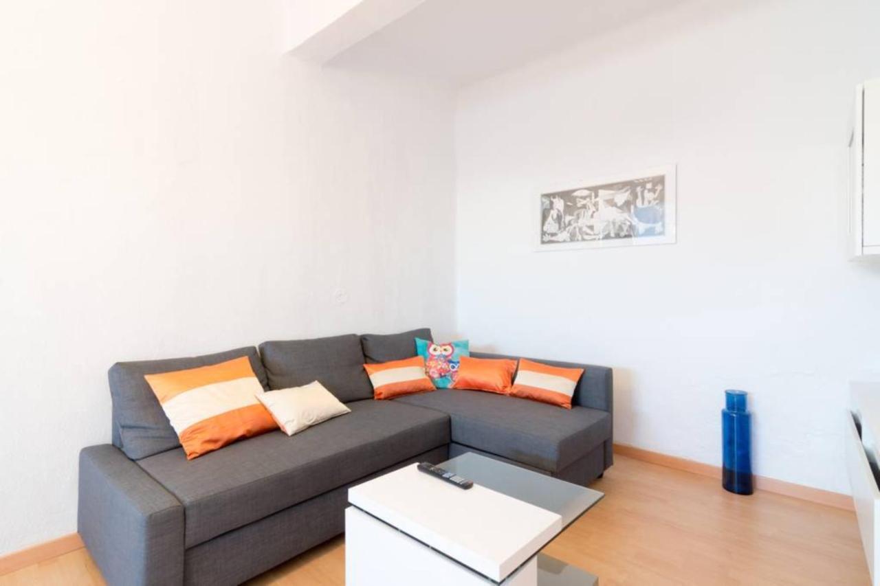 Apartamentos Bolsa Larios Малага Экстерьер фото
