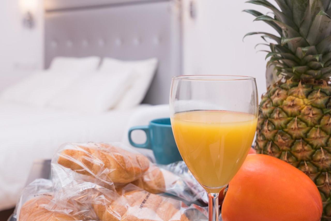 Apartamentos Bolsa Larios Малага Экстерьер фото